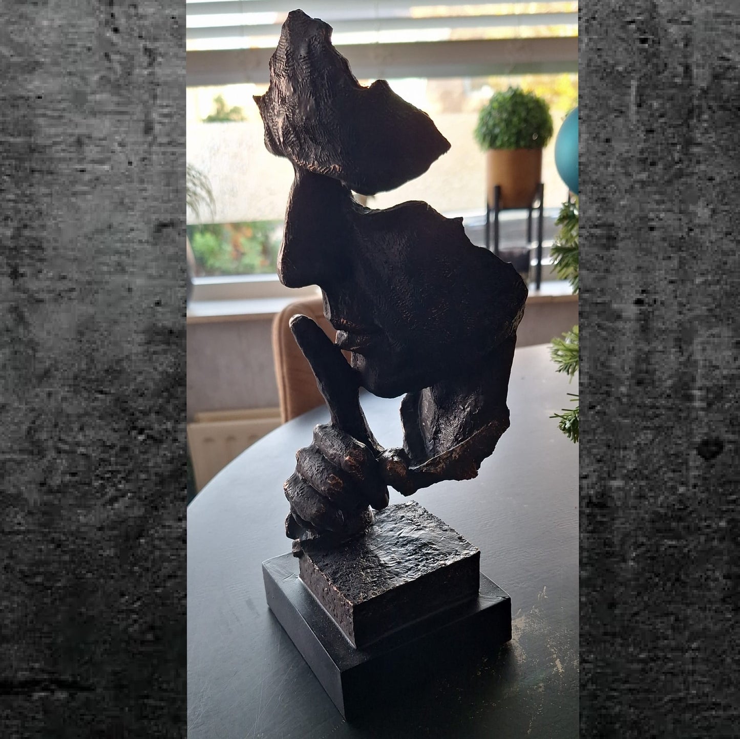 Ornament Face Polyresin Black