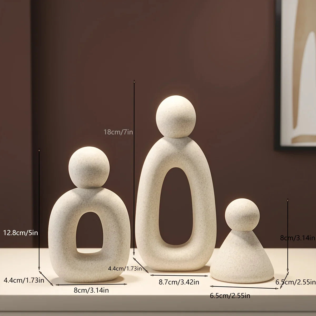 3 stuks Abstracte Familie van Drie Ornamenten – Resin Sculptuur. (2 varianten)
