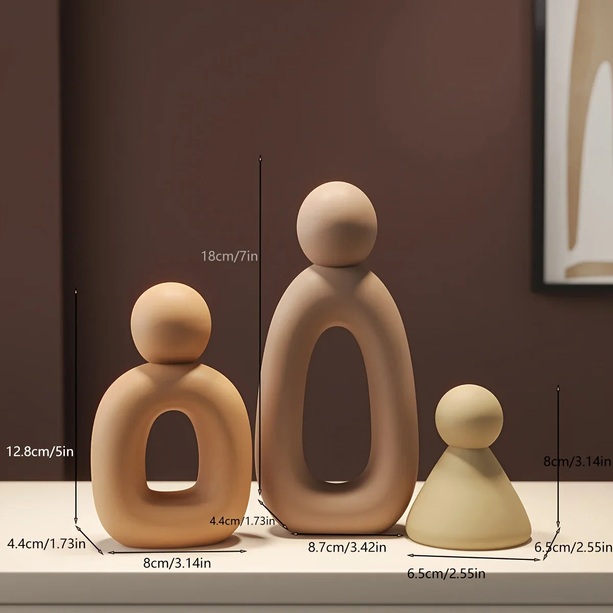3 stuks Abstracte Familie van Drie Ornamenten – Resin Sculptuur. (2 varianten)